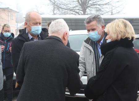 ODPRTJE NOVIH PROSTOROV ZOBNE ORDINACIJE V ZD CERKNICA-ENOTA NOVA VAS 01 FOTO LJUBO VUKELIČ